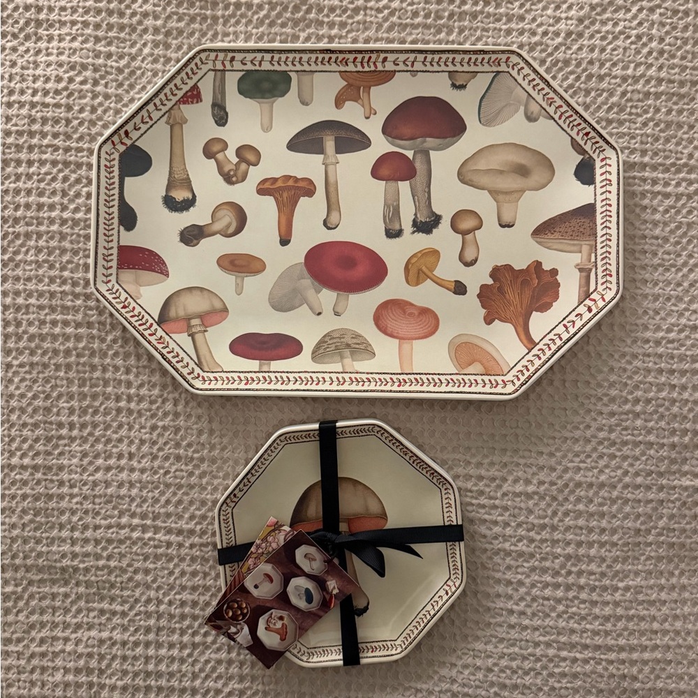 Mushroom Print Octagonal Serving Tray Set